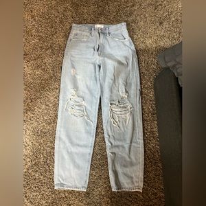 Super cute baggy jeans